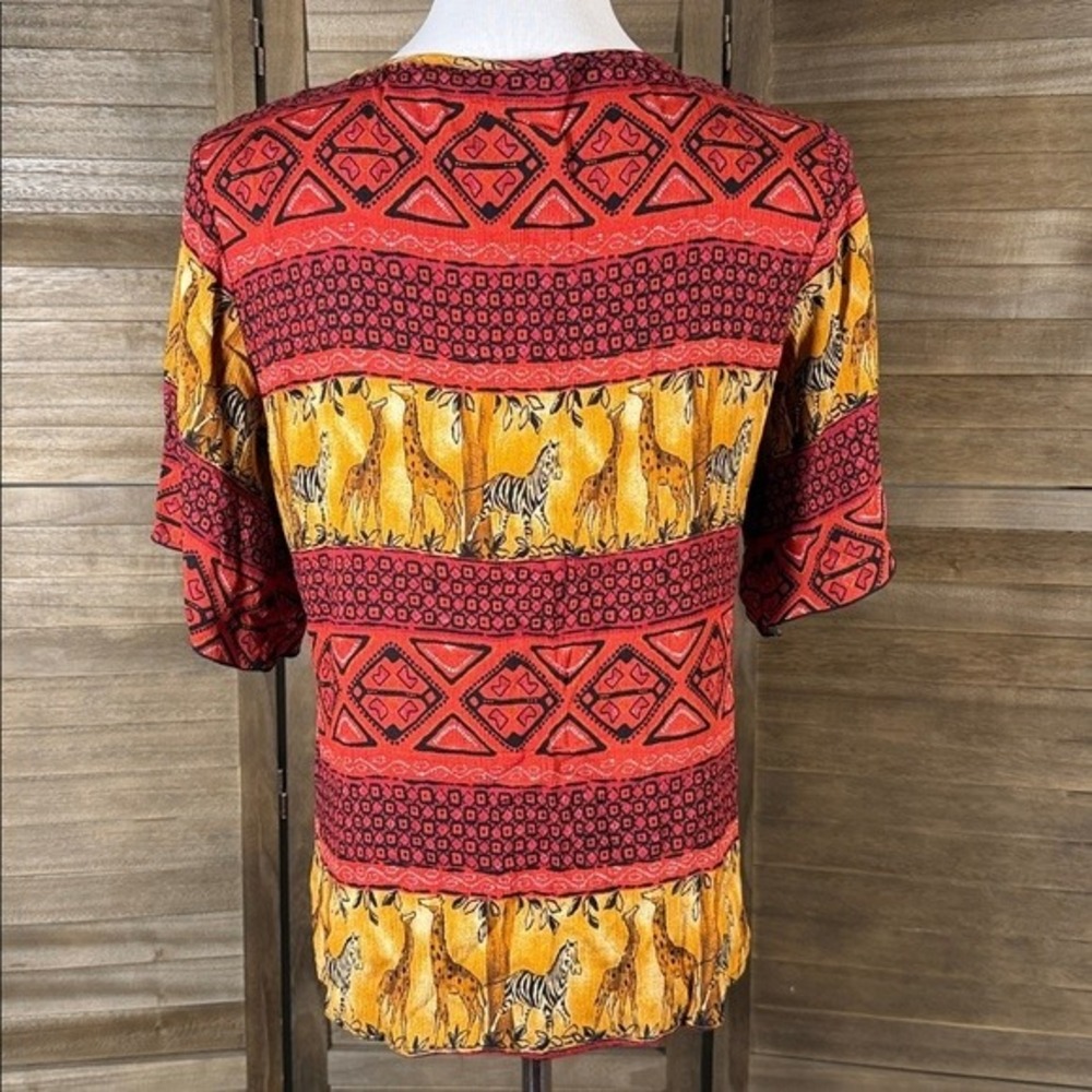 Notations Petite PM Blouse Red Orange Safari Giraffe Zebra Rayon Short Sleeve - Picture 5 of 9